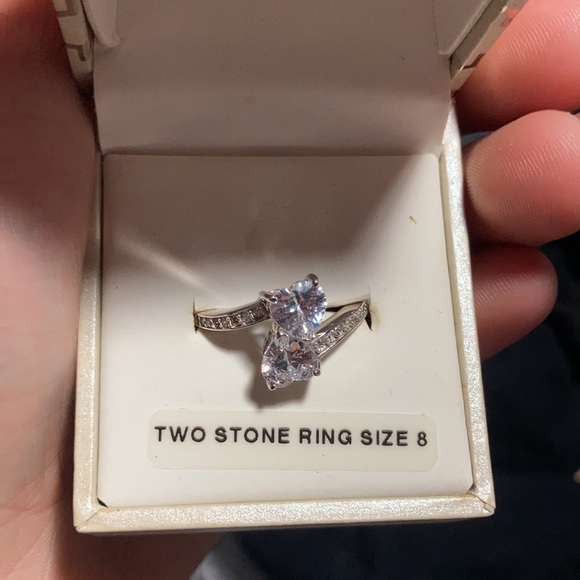 Ring - Picture 2 of 3